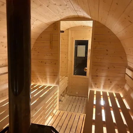 Pino וילה בורסק